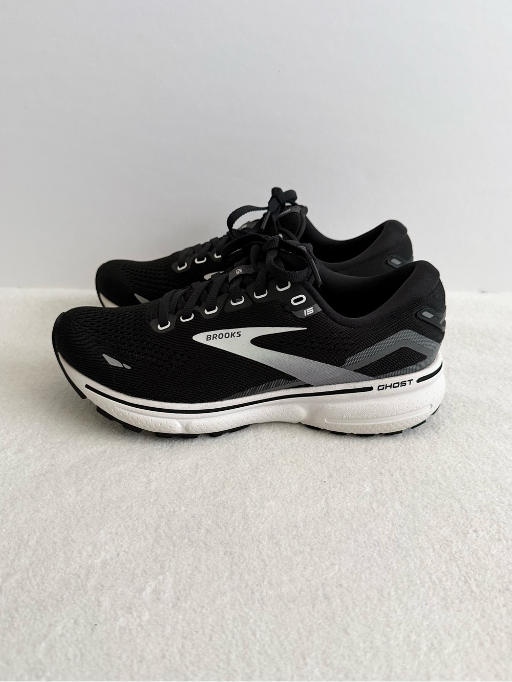 Brooks Ghost 15 Black White Running Shoes Women’s 7.5 Cushioned Sneakers - Picture 3 of 8